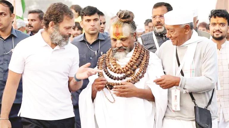 Bharat Jodo Yatra resumes from Mahudiya village of Madhya Pradesh, Computer Baba joins Rahul Gandhi