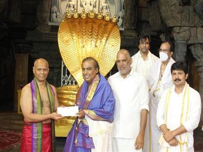 Reliance Industries chairman Mukesh Ambani visits Tirupati Balaji Temple
