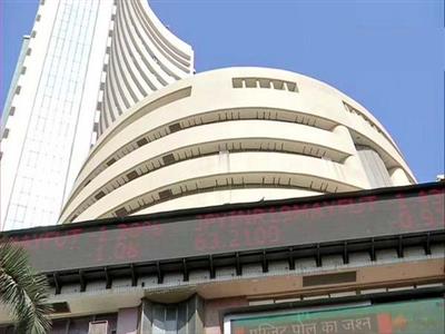 Indian stocks fall on US Fed's rate hike move; Rupee depreciates to new low