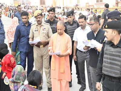 CM Yogi meets people in Gorakhpur; directs officers for time-bound, satisfactory redressal