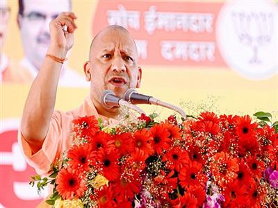 UP CM Yogi honours craftsmen, architects for construction of Gorakhnath Temple