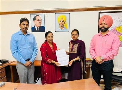 Dr. Baljit Kaur hands over appointment letter to 25 clerks at Social Justice Department