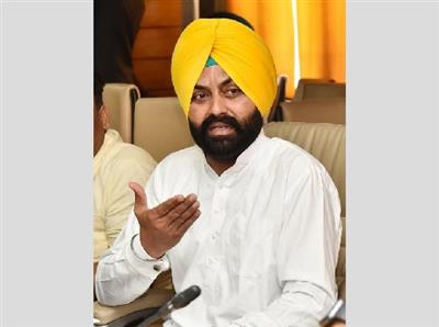 Minister's Flying Squad catches five cases including diesel and ticket theft