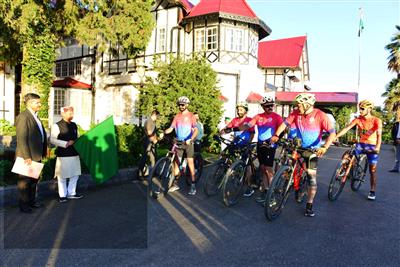 Governor flags off cycle campaign