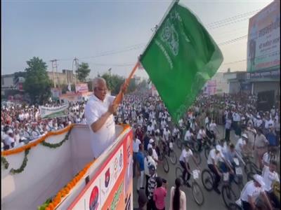 CM Khattar flags off cyclothon for 'drug-free Haryana' campaign in Yamunanagar 