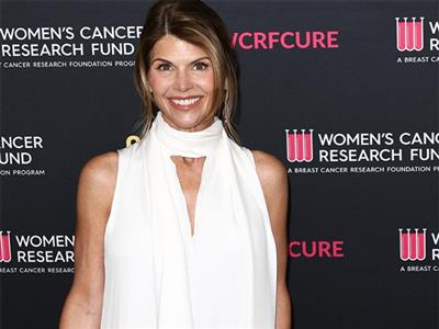 Lori Loughlin recalls working with Keanu Reeves in 'The Night Before'