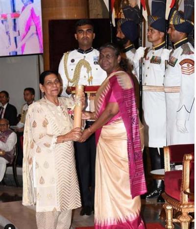 Veteran Punjabi actress Nirmal Rishi receives Padma Shri award