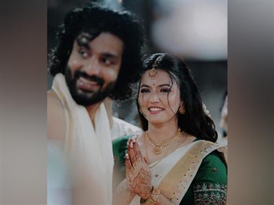 Malayalam actors Aparna Das and Deepak Parambol marry in Kerala