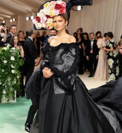 Zendaya stuns Met Gala with surprise second look in vintage Givenchy couture