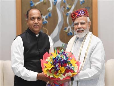 Jairam Thakur meets PM Modi, invites to inaugurate developmental projects in Himachal