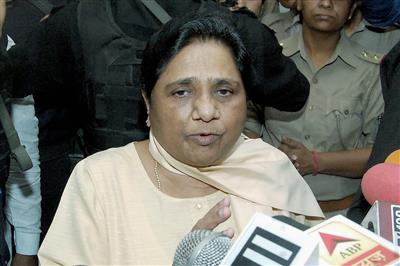 Mayawati comes out in support of Azam Khan; accuses UP Government of targeting opponents