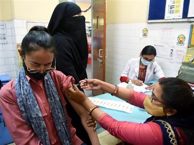 Over 193.53 cr COVID-19 vaccine doses provided to States, UTs: Centre