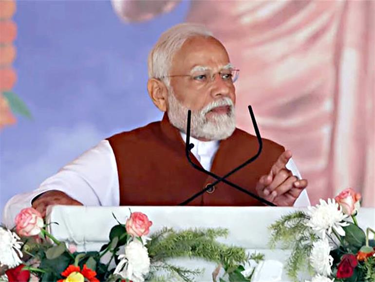 PM Modi takes on INDI alliance, says 'they work for 'Parivar' not poor'