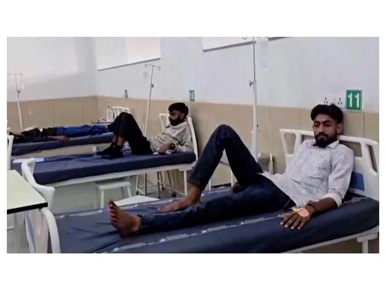 Gujarat: 50-60 hospitalised after suspected food poisoning at Dahod wedding