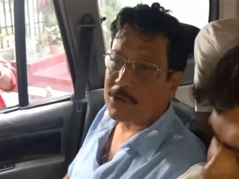 Former Bidhannagar Mayor Sabyasachi Dutta arrested in Kolkata for alleged Rs 1 crore extortion; to be produced in court today