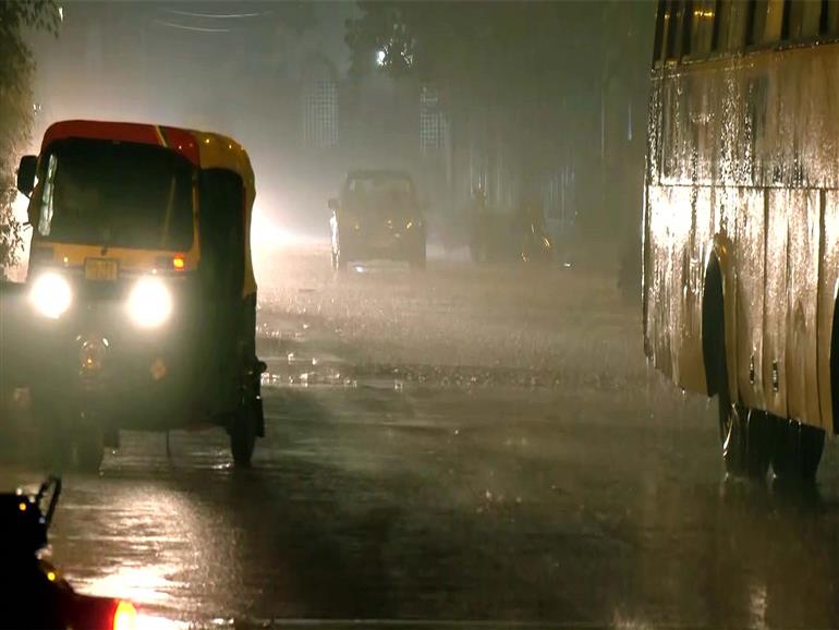 Overnight rain lashes Delhi; AQI, mercury dip as winter knocks on National Capital’s door