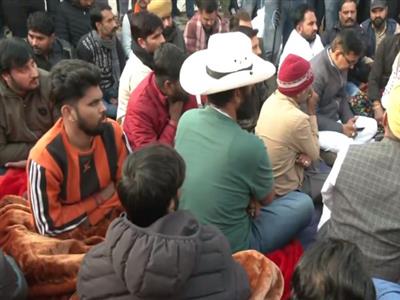 Karni Sena protest death of Sukhdev Gogamedi, BJP blames outgoing Gehlot government for failure of law and order