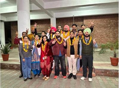 Khaira group bags all seats in Punjab Secretariat polls; Sushil Kumar elected president