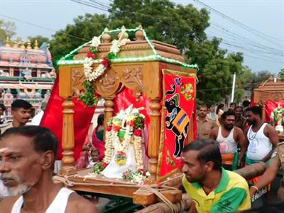 Chithirai Festival: Golden Palanquins of deities taken in procession, devotees welcomed with refreshments