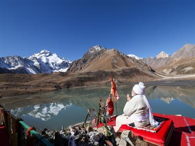 Uttarakhand: Over 200 devotees visit Lord Shiva temple near Parvati Kund on May 2