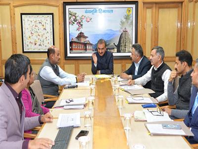 Himachal CM asks officials to clear backlog in compassionate ground employment in a year
