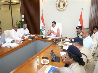 MP: CM Yadav holds review meeting of law and order, warns ineffective police officers