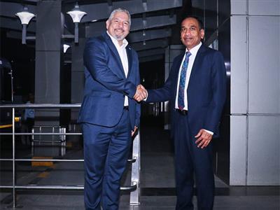 Honduran Foreign Minister Enrique Reina arrives in Delhi for embassy inauguration