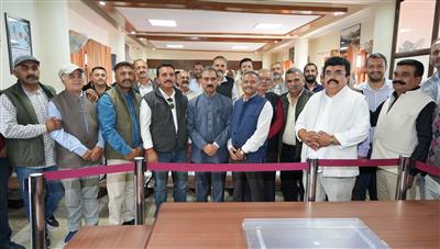 Kotkhai delegation demands complete ban on Turkish apple