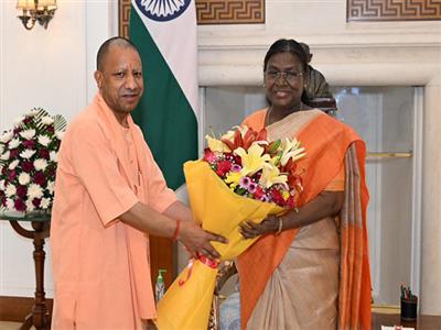 Uttar Pradesh CM Yogi Adityanath calls on President Droupadi Murmu