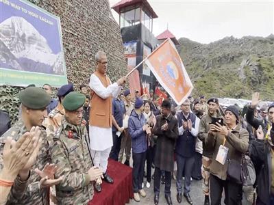 Kailash Mansarovar Yatra resumes after 5-Year Hiatus, first batch flagged off from Sikkim's Nathula pass