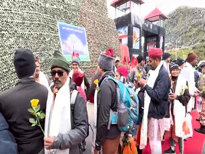 Sikkim Governor Om Prakash Mathur flags off first batch of Kailash Mansarovar Yatra pilgrims