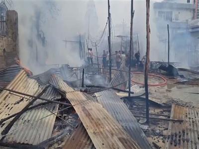 UP: Massive fire guts 20-25 shops at Ram Leela Maidan in Budaun, no casualties reported