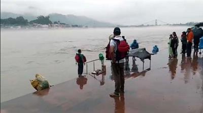Uttarakhand: Ganga swells in Rishikesh; SDRF, police issue safety alerts