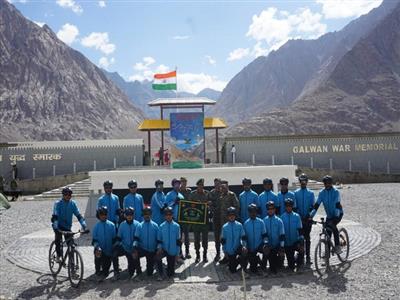 Army's cycling expedition covers 312 km from Nyoma to Galwan in tribute to fallen 
