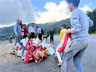 CM conducts aerial survey of disaster-hit areas of Thunag and Janjehli