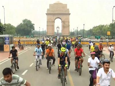30th edition of Fit India Sundays on Cycle in partnership with RWAs held in Delhi