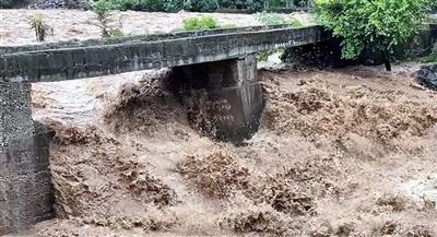 J-K: Dharhali and Saktoh river water level rise after heavy rainfall on Rajouri district