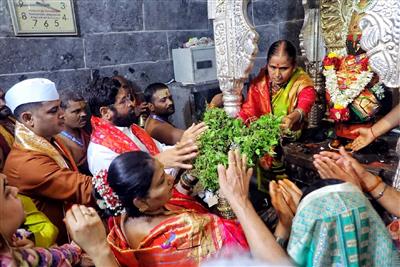 Maharashtra Deputy CM Eknath Shinde performs rituals, prays at Vitthal Rukmini Temple on 'Ashadi Ekadashi'