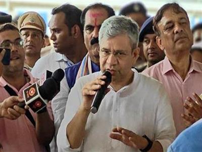 Bihar: Rail Minister Vaishnaw lays foundation stone for upgradation work of Karpoorigram Station