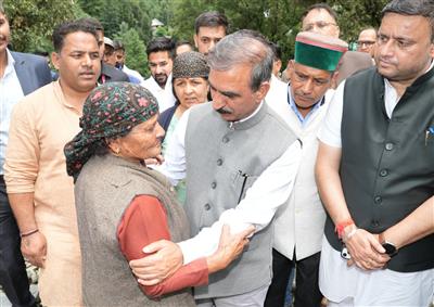 Himachal CM urges BJP MPs to help in getting permission to rehabilitate disaster-affected families on forest land