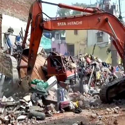Delhi: One dead after three-storey shop collapses near Azad Market