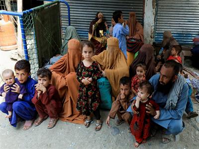WHO warns of rising spread of infectious diseases among deported Afghan migrants, calls for increasing medical resources
