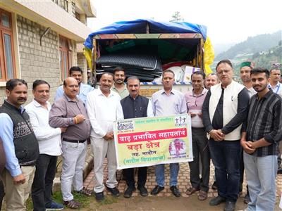 CM expresses gratitude towards people of Nadaun for sending disaster relief material