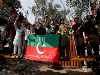 Pakistan Tehreek-e-Insaf's leadership divided over timeline of protest movement