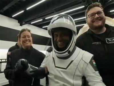 Smiling 'Shux' egresses Dragon spacecraft after successful mission