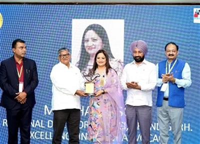 Bharti Sood Honoured with 'Excellence in Policy Advocacy Award' at 6th Entrepreneur & Achiever Awards 2025