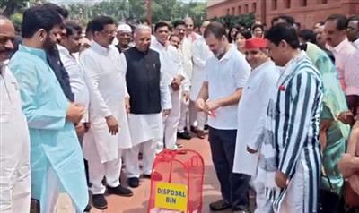Congress chief Kharge joins INDIA bloc protest against Bihar SIR at Parliament