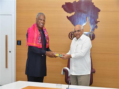 Former Nigerian Foreign Minister Onyeama meets Gujarat CM, praises diaspora ties, state's development