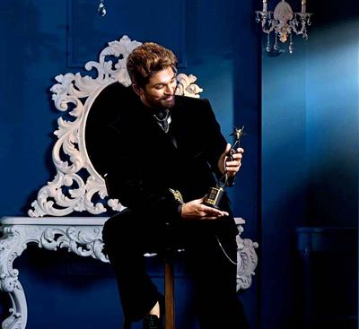 SIIMA 2025: Allu Arjun bags Best Actor award for 'Pushpa 2'