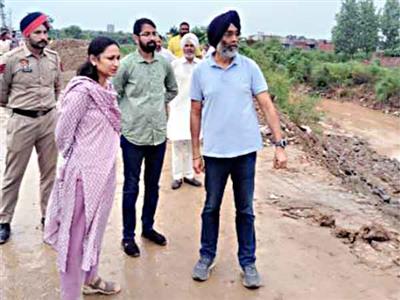 Punjab: S.A.S. Nagar DC directs swift post-flood relief measures in district